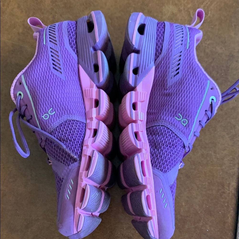On Running Women's Sneakers in Purple and Pink - Picture 3 of 4